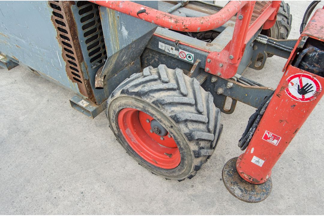 Skyjack SJ6832RT diesel driven scissor lift access platform Year: 2016 S/N: 37007663 Recorded Hours: - Image 9 of 18