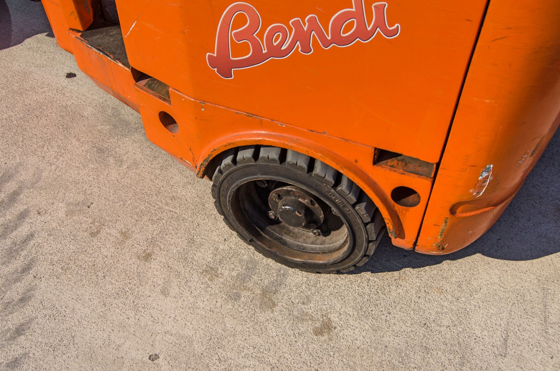 Translift Bendi B318 1.8 tonne battery electric articulated fork lift truck Year: 2009 S/N: TL7881 - Image 13 of 20