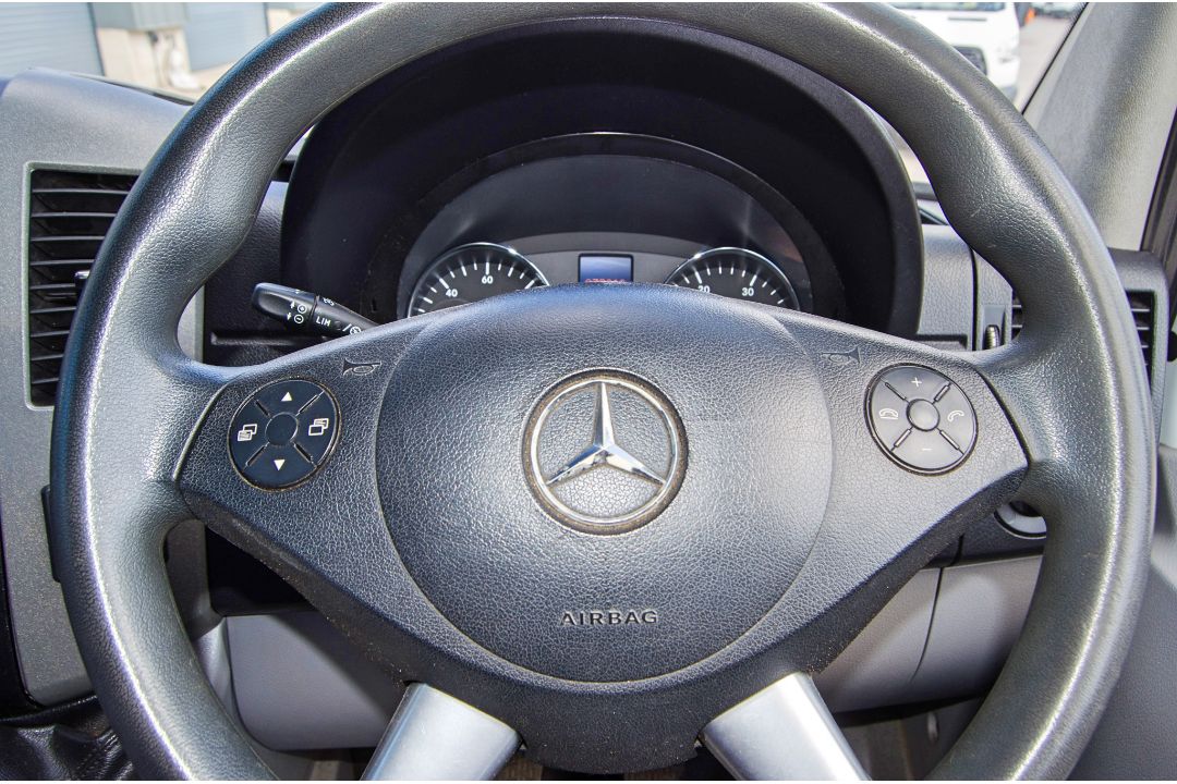 Mercedes Benz Sprinter 313 CDi 2143cc diesel 6 speed manual welfare van Registration Number: DK64 - Image 24 of 33
