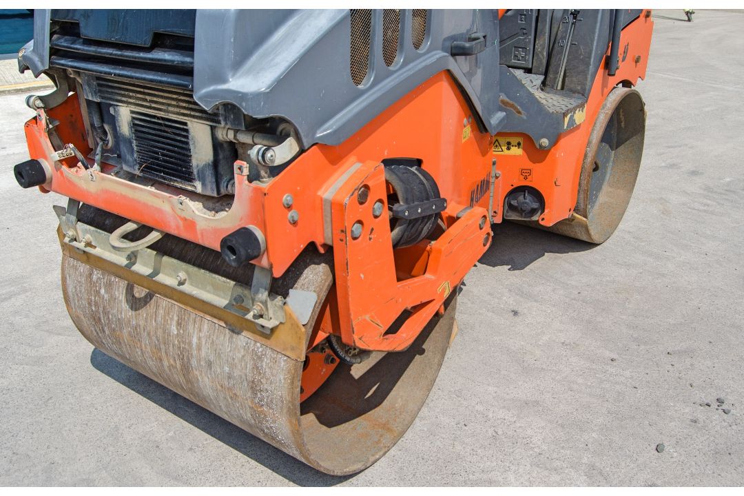 Hamm HD8VV double drum ride on roller Year: 2016 S/N: H1993533 Recorded Hours: 240 A728565 - Image 9 of 20