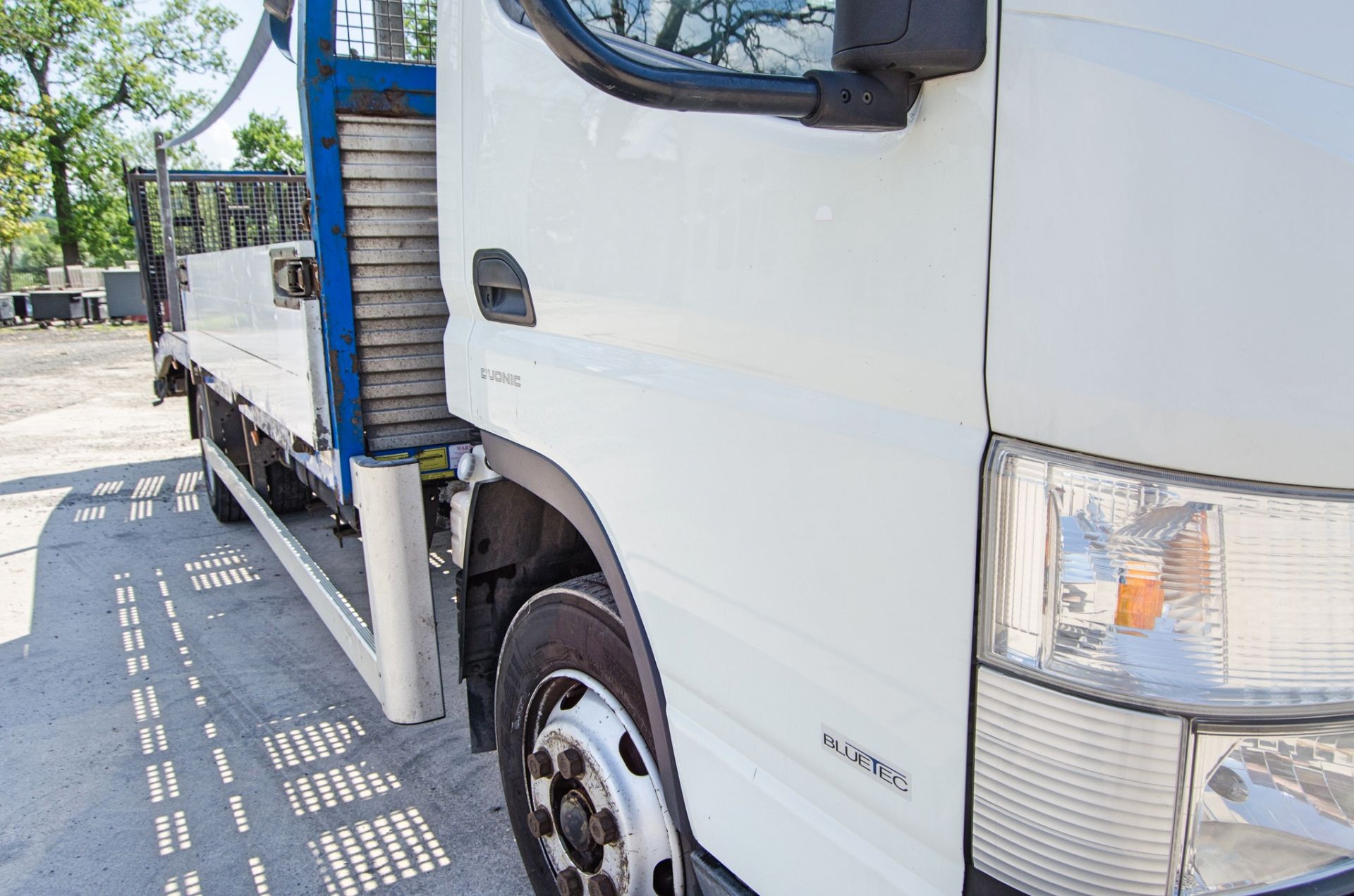 Mitsubishi Fuso Canter 7C18 7.5 tonne 2998cc diesel automatic beaver tail plant lorry Registration - Image 9 of 26