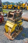Epiroc HC850 hydraulic compactor plate Pin diameter: 50mm Pin centres: 460mm Pin width: 310mm