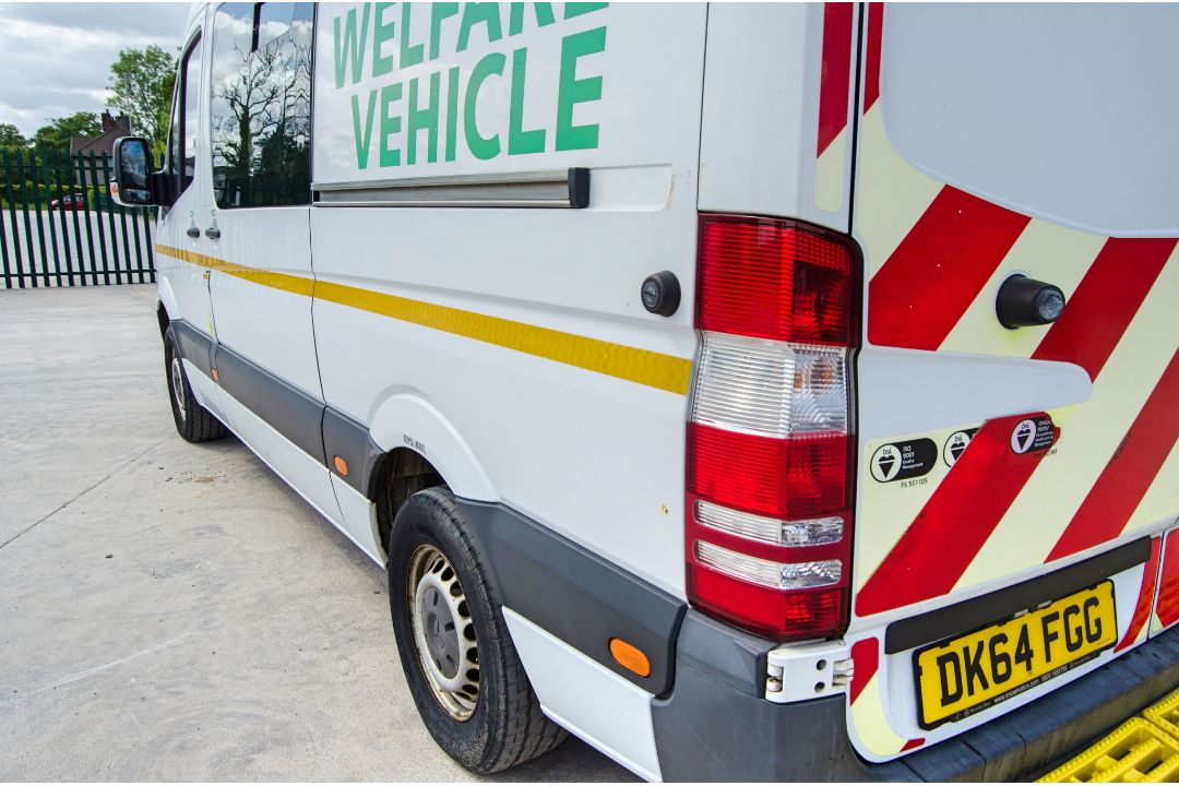 Mercedes Benz Sprinter 313 CDi 2143cc diesel 6 speed manual welfare van Registration Number: DK64 - Image 10 of 33
