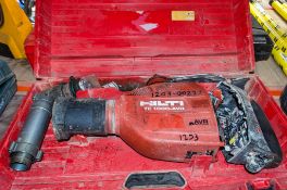 Hilti TE1000-AVR 110v breaker for spares c/w carry case 12090022R