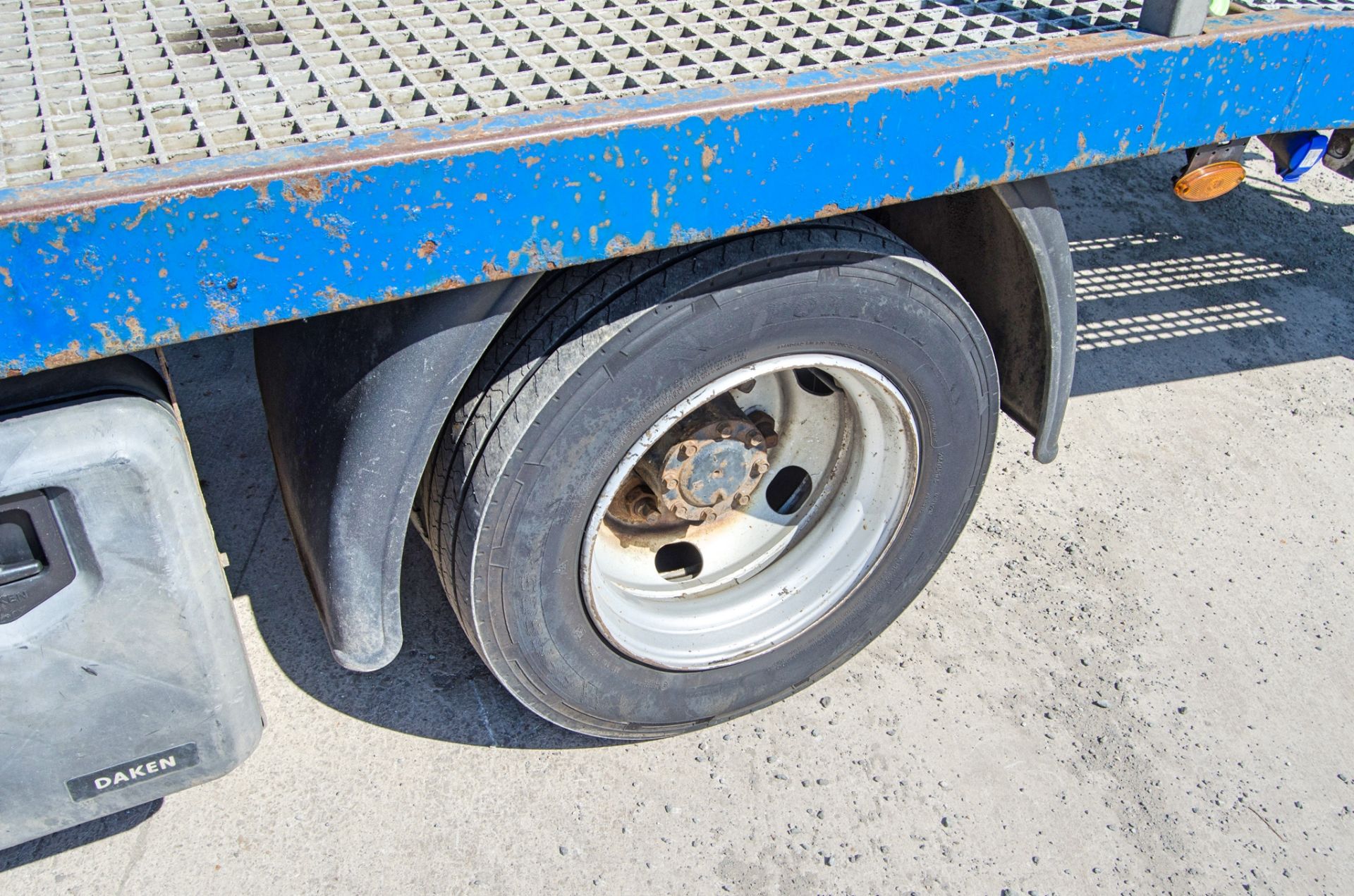 Mitsubishi Fuso Canter 7C18 7.5 tonne 2998cc diesel automatic beaver tail plant lorry Registration - Image 18 of 26