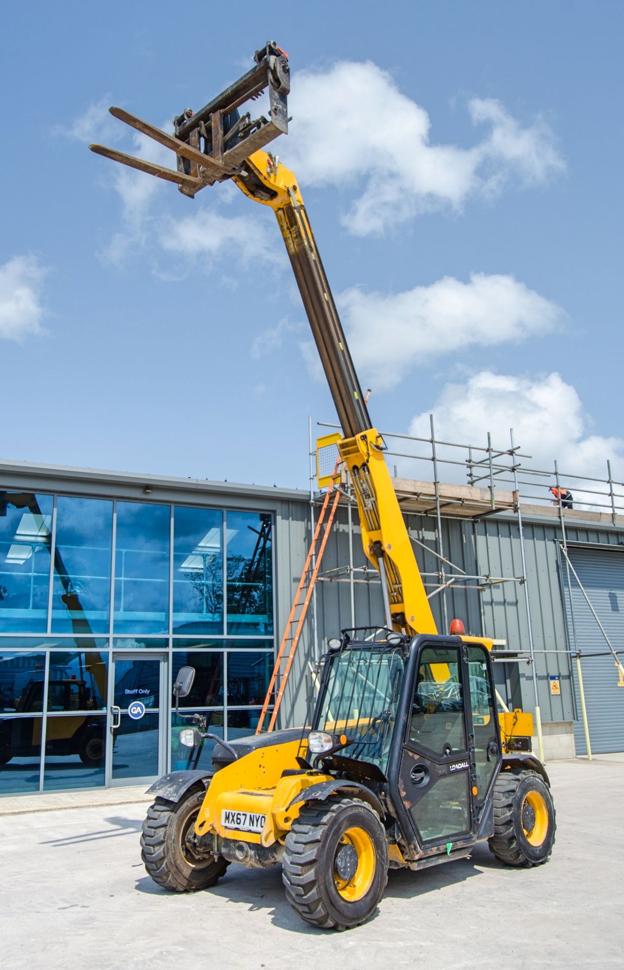 JCB 525-60 Hi-Viz 6 metre telescopic handler Year: 2017 S/N: 2459029 Recorded Hours: 3344 c/w - Image 9 of 24