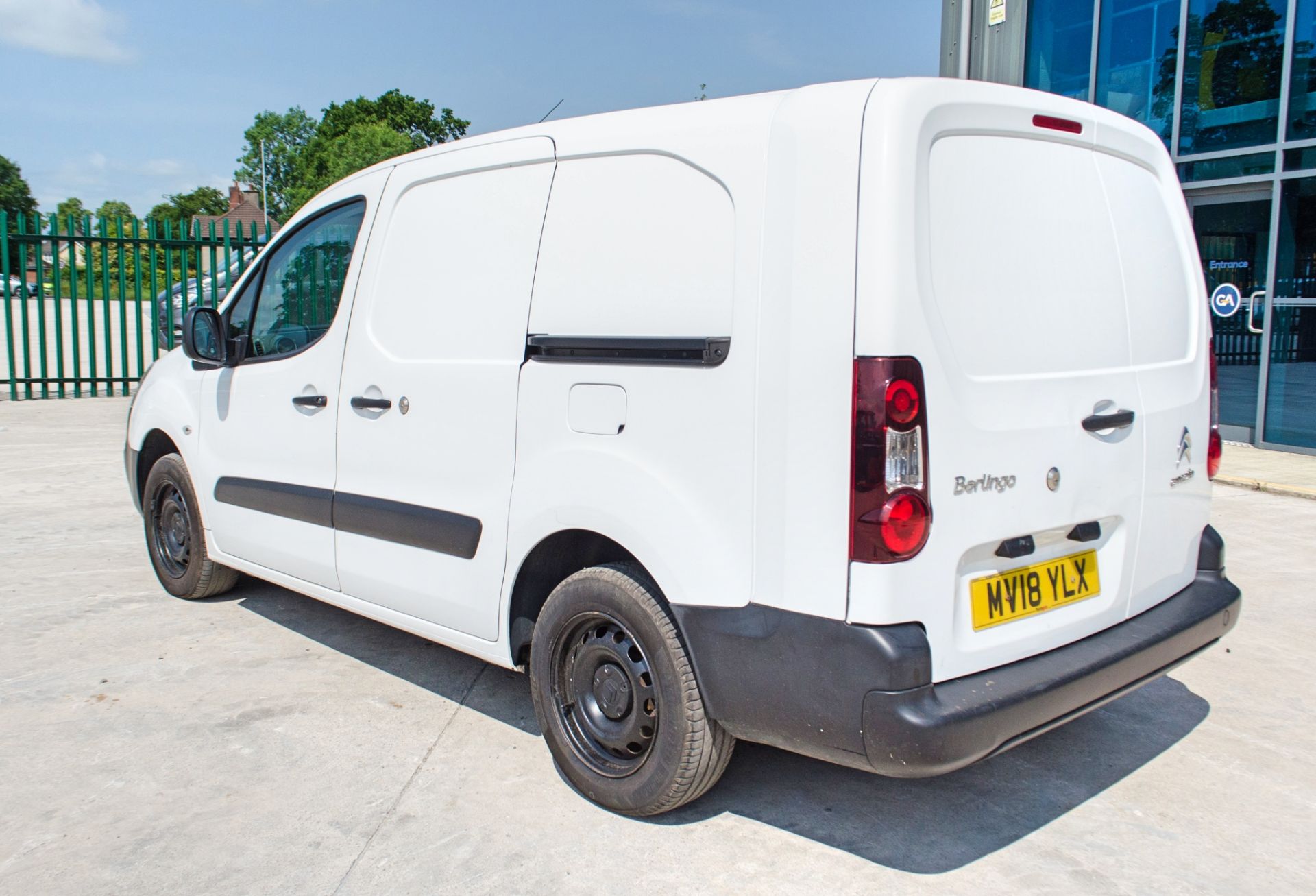 Citroen Berlingo 750 LX 1560cc HDi 5 speed manual panel van Registration Number: MV18 YLX Date of - Image 3 of 25