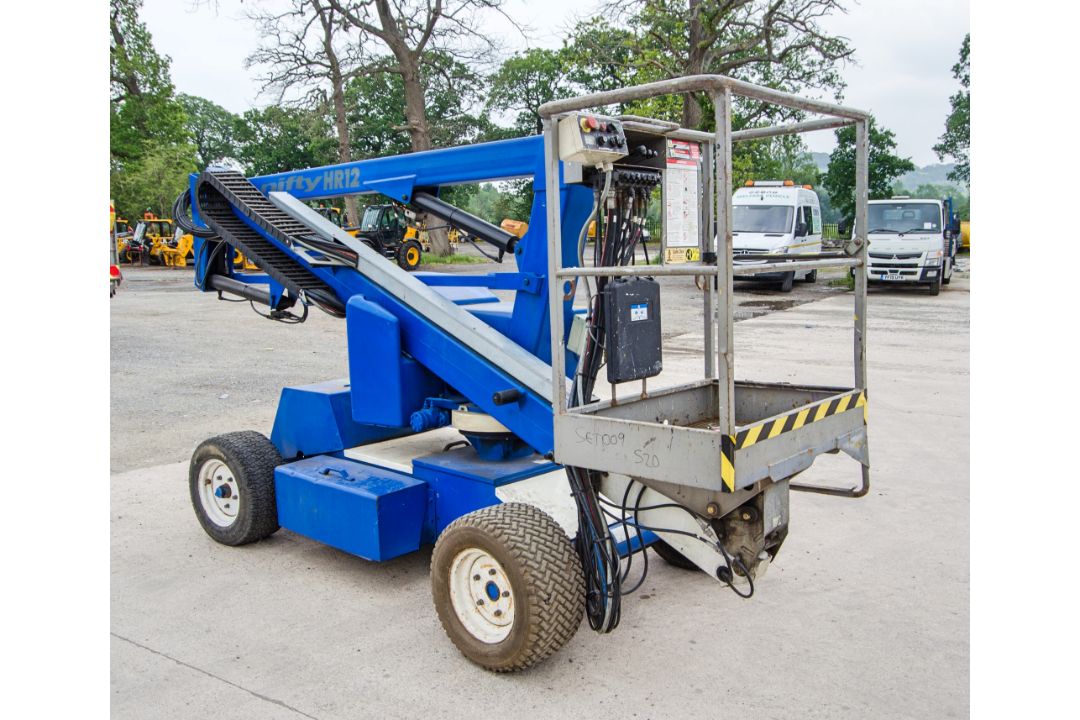 Nifty HR12 diesel/battery electric articulated boom access platform Year: 2011 S/N: 1220608 HYP117 - Image 2 of 15