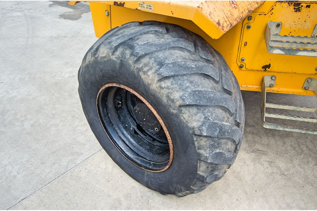 Thwaites 9 tonne straight skip dumper  Year: 2018 S/N: 806E3954 Recorded Hours: 2047 c/w V5C - Image 16 of 22