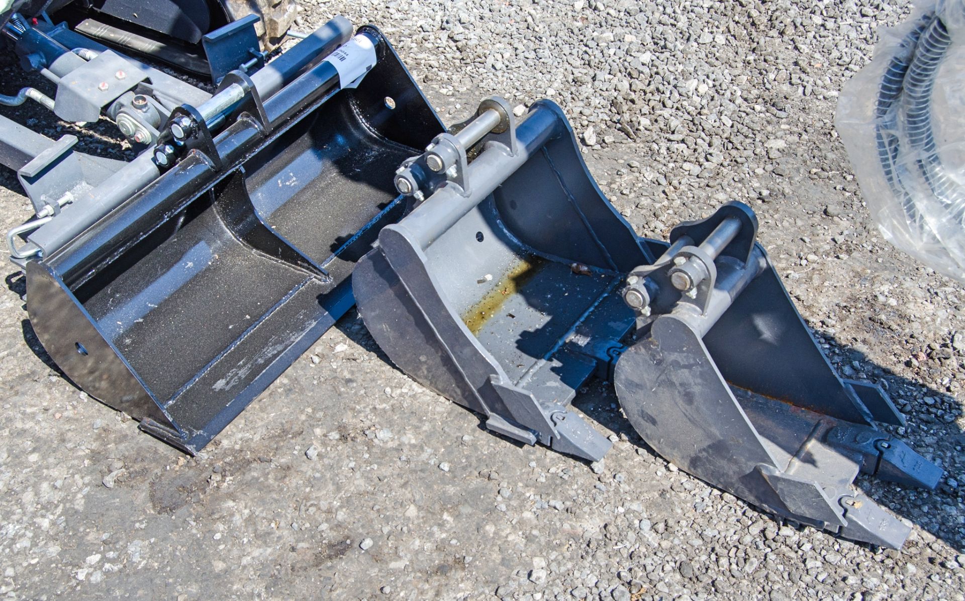 EX 1.2 1.2 tonne rubber tracked mini excavator Year: 2025 S/N: CX2504005 blade, piped, expanding - Image 23 of 28