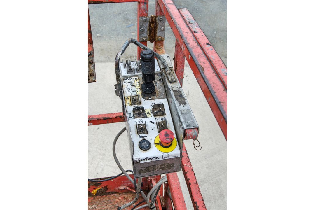 Skyjack SJ6832RT diesel driven scissor lift access platform Year: 2016 S/N: 37007663 Recorded Hours: - Image 16 of 18