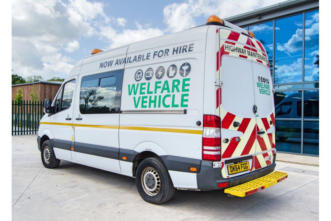 Mercedes Benz Sprinter 313 CDi 2143cc diesel 6 speed manual welfare van Registration Number: DK64 - Image 3 of 33
