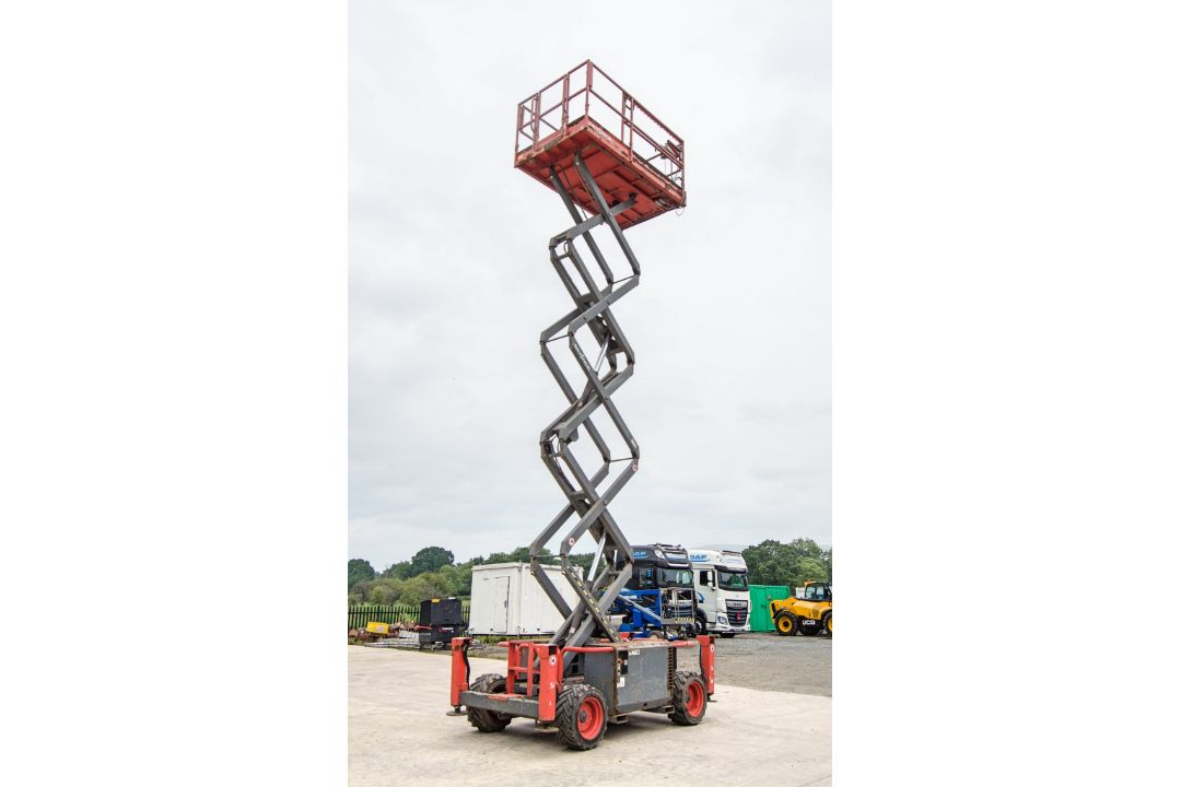 Skyjack SJ6832RT diesel driven scissor lift access platform Year: 2016 S/N: 37007663 Recorded Hours: - Image 6 of 18