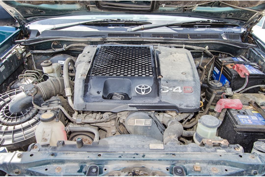 Toyota Hilux HL2 D-4D 2494cc diesel 5 speed manual 4 wheel drive double cab pick up Registration - Image 29 of 32