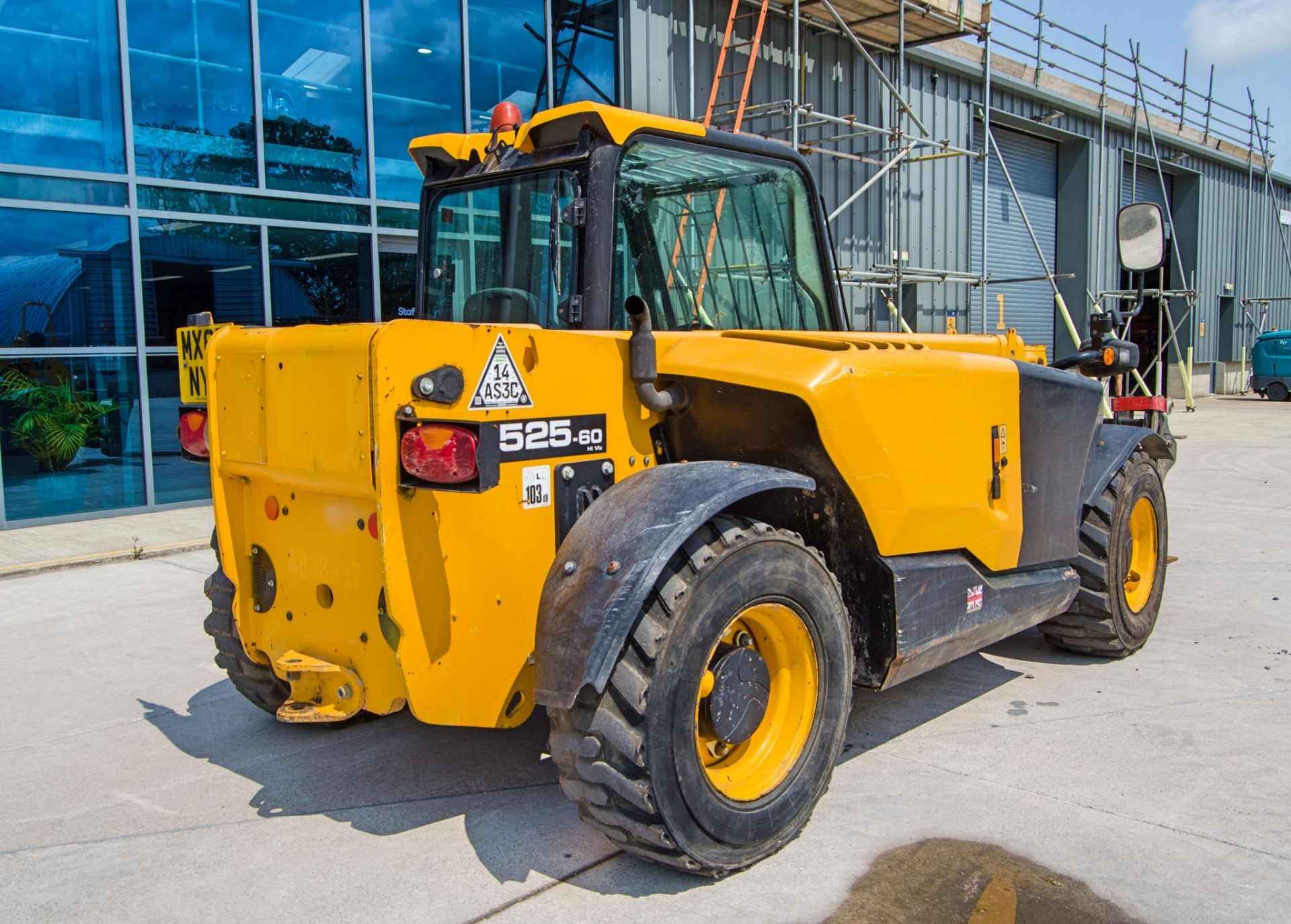 JCB 525-60 Hi-Viz 6 metre telescopic handler Year: 2017 S/N: 2459029 Recorded Hours: 3344 c/w - Image 4 of 24