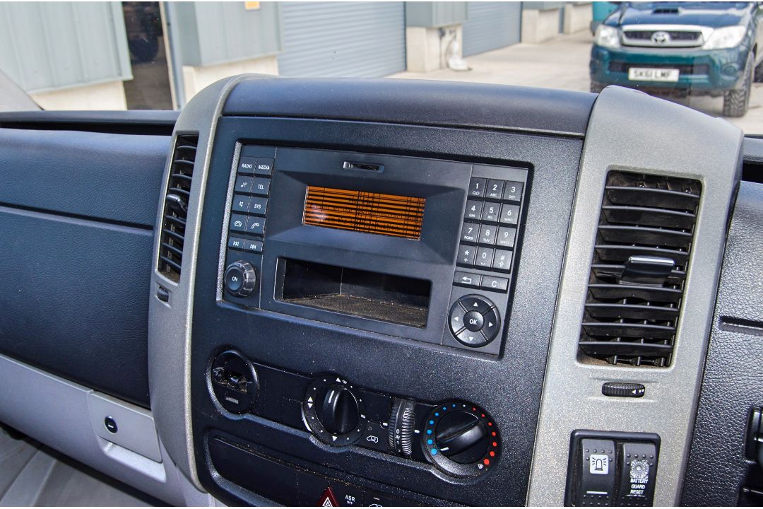 Mercedes Benz Sprinter 313 CDi 2143cc diesel 6 speed manual welfare van Registration Number: DK64 - Image 21 of 33