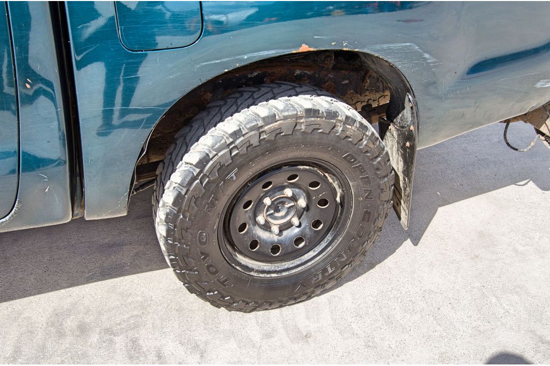 Toyota Hilux HL2 D-4D 2494cc diesel 5 speed manual 4 wheel drive double cab pick up Registration - Image 14 of 32