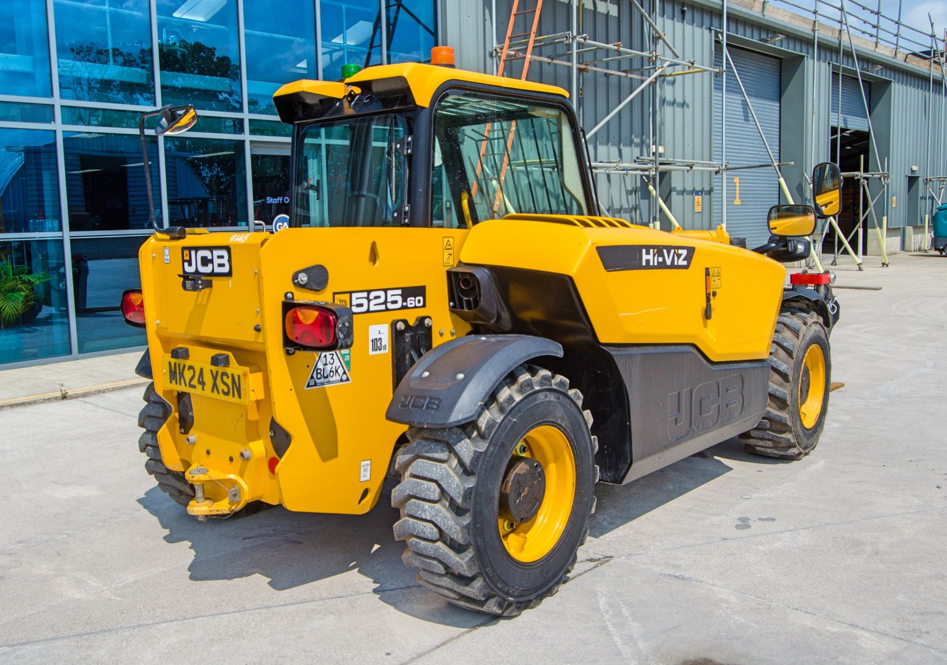 JCB 525-60 Hi-Viz Stage V 6 metre telescopic handler Year: 2024 S/N: 3328455 Recorded Hours: 920 c/w - Image 4 of 26