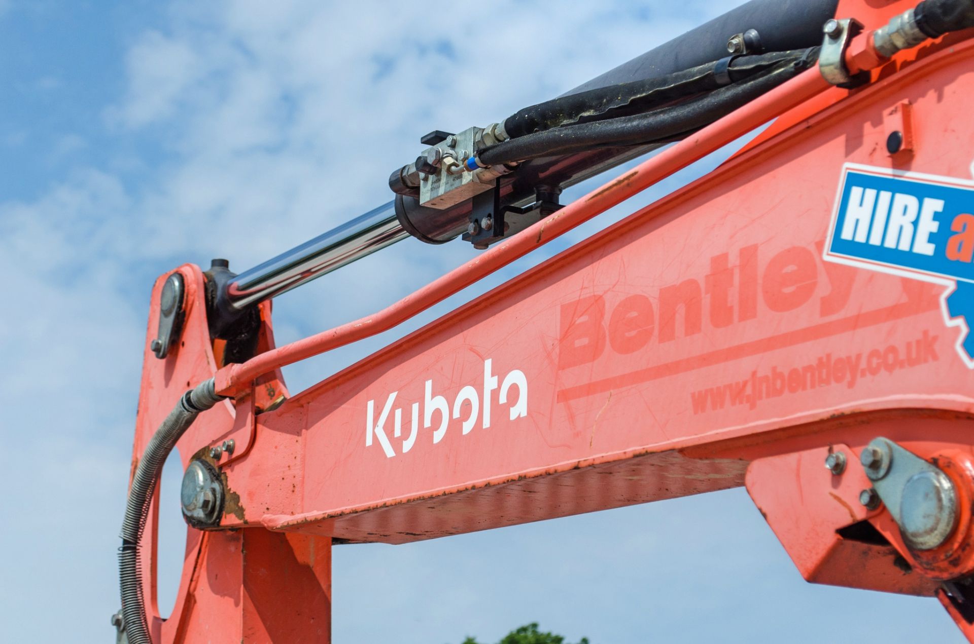 Kubota U55-4 5.5 tonne rubber tracked excavator Year: 2014 S/N: 52375 Recorded Hours: 3768 blade, - Image 19 of 28