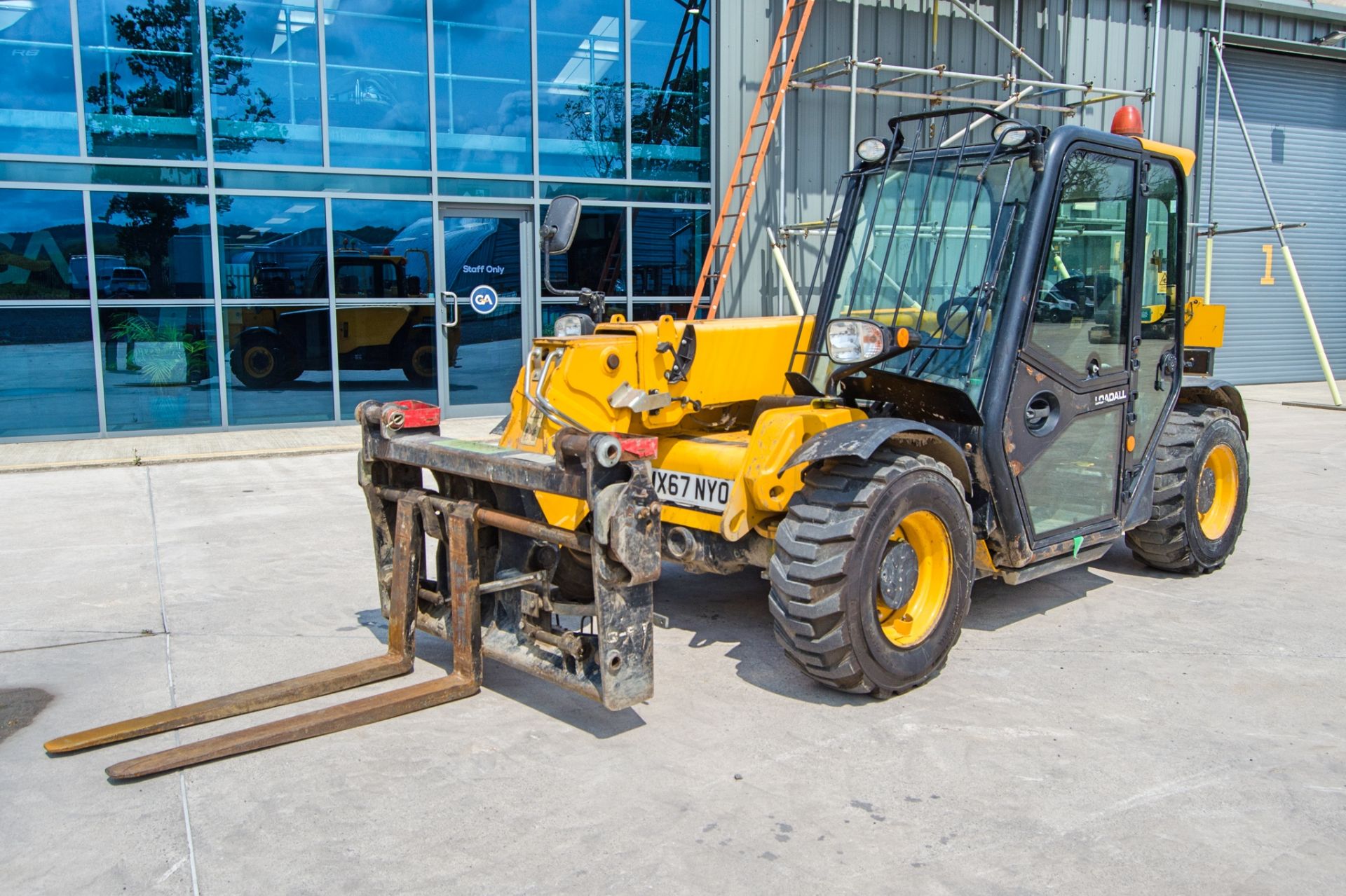 JCB 525-60 Hi-Viz 6 metre telescopic handler Year: 2017 S/N: 2459029 Recorded Hours: 3344 c/w