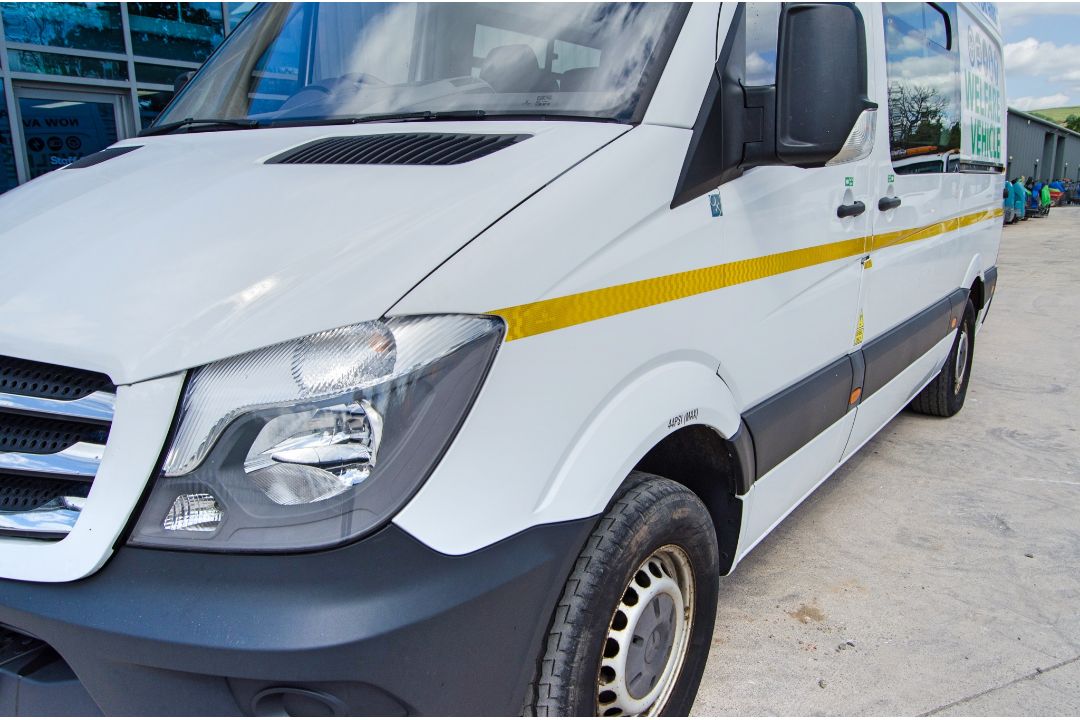 Mercedes Benz Sprinter 313 CDi 2143cc diesel 6 speed manual welfare van Registration Number: DK64 - Image 9 of 33