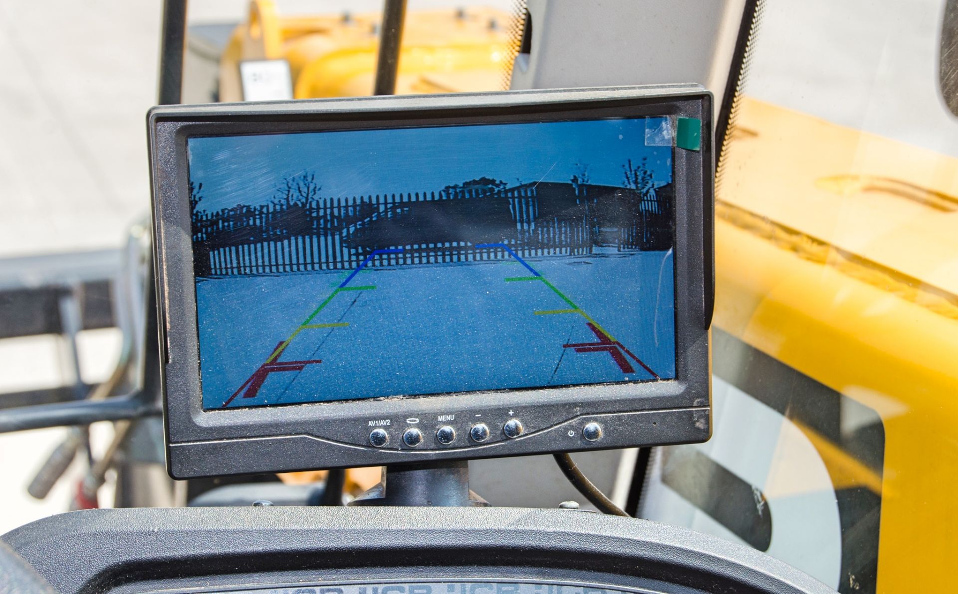 JCB 525-60 Hi-Viz Stage V 6 metre telescopic handler Year: 2024 S/N: 3327922 Recorded Hours: 1153 - Image 22 of 26