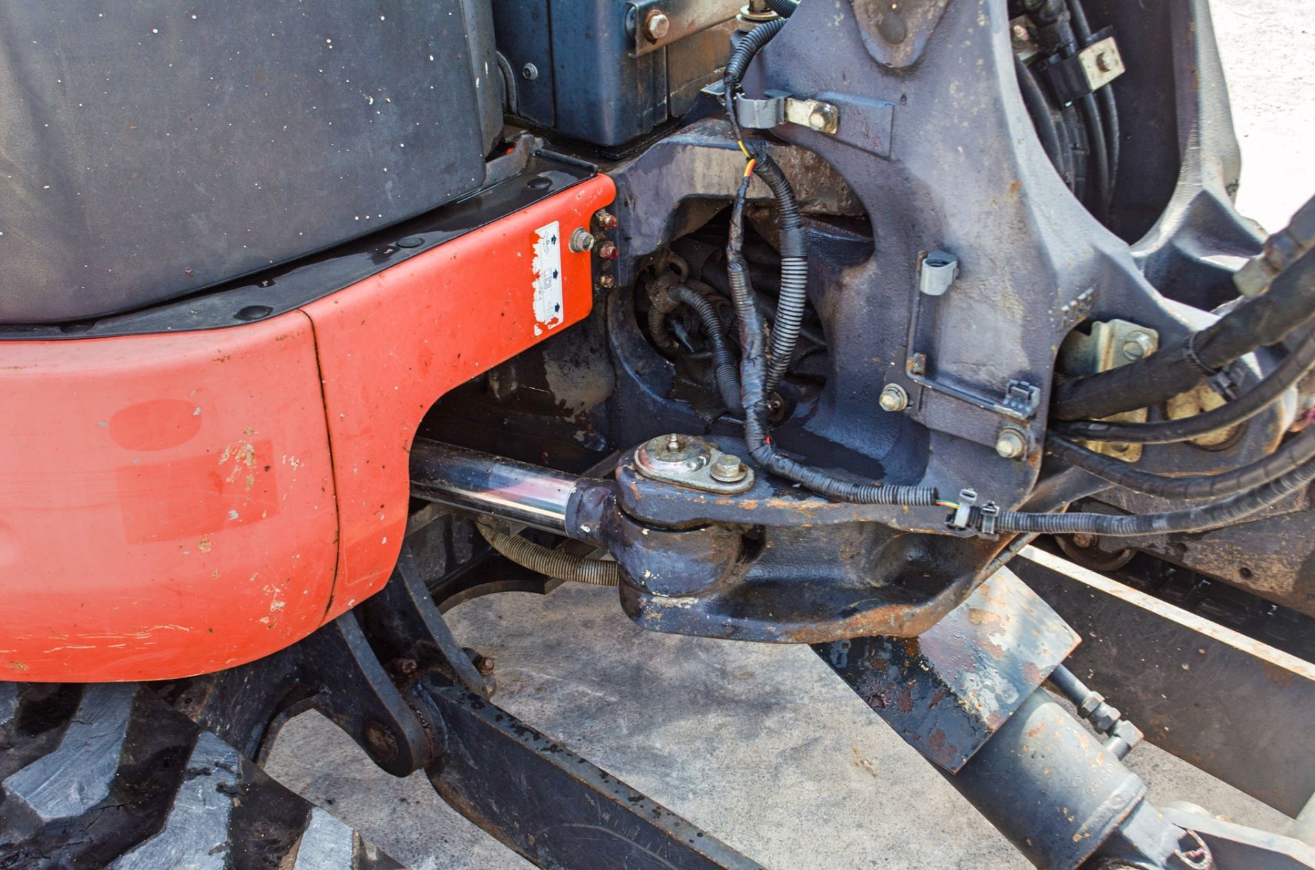 Kubota U55-4 5.5 tonne rubber tracked excavator Year: 2014 S/N: 52375 Recorded Hours: 3768 blade, - Image 21 of 28