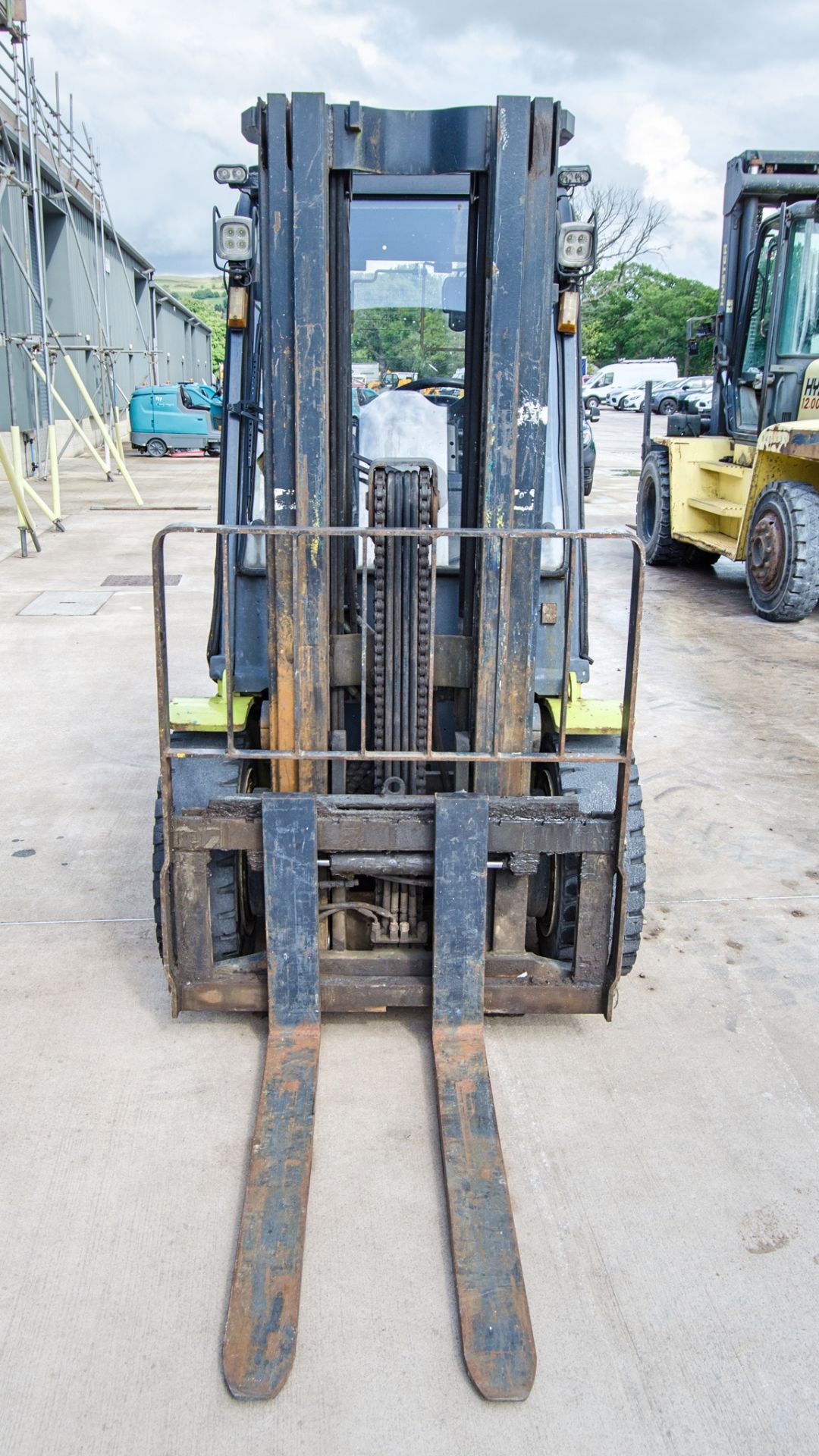 Clark C30D 3 tonne diesel fork lift truck Year: 2015 S/N: 8296 Recorded Hours: 5749 N707473 - Image 5 of 23