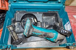 Makita DGA452 18v cordless 115mm angle grinder c/w battery and carry case 18070824