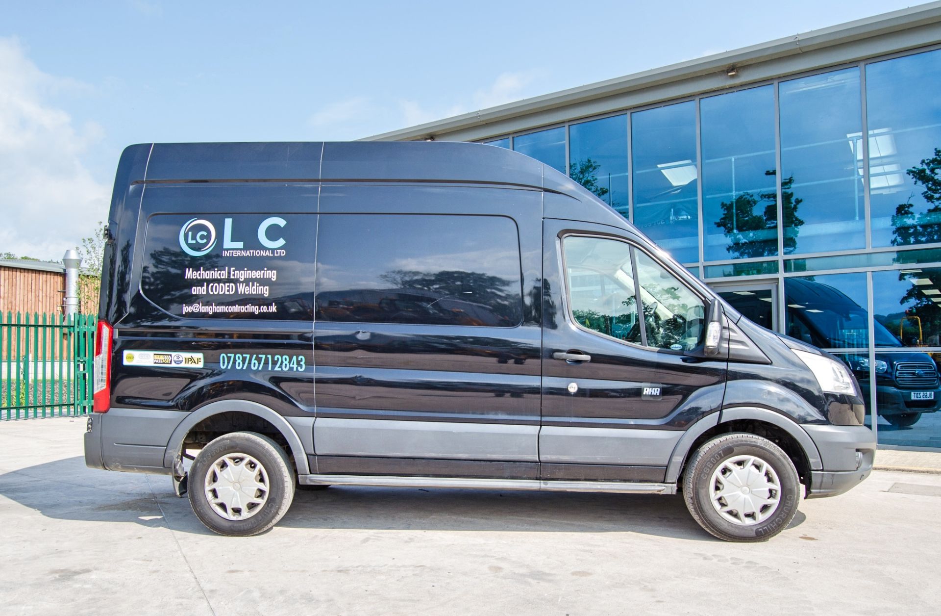 Ford Transit 350 Trend 2198cc diesel 6 speed manual panel van Registration Number: BL65 ZDT Date - Image 8 of 29