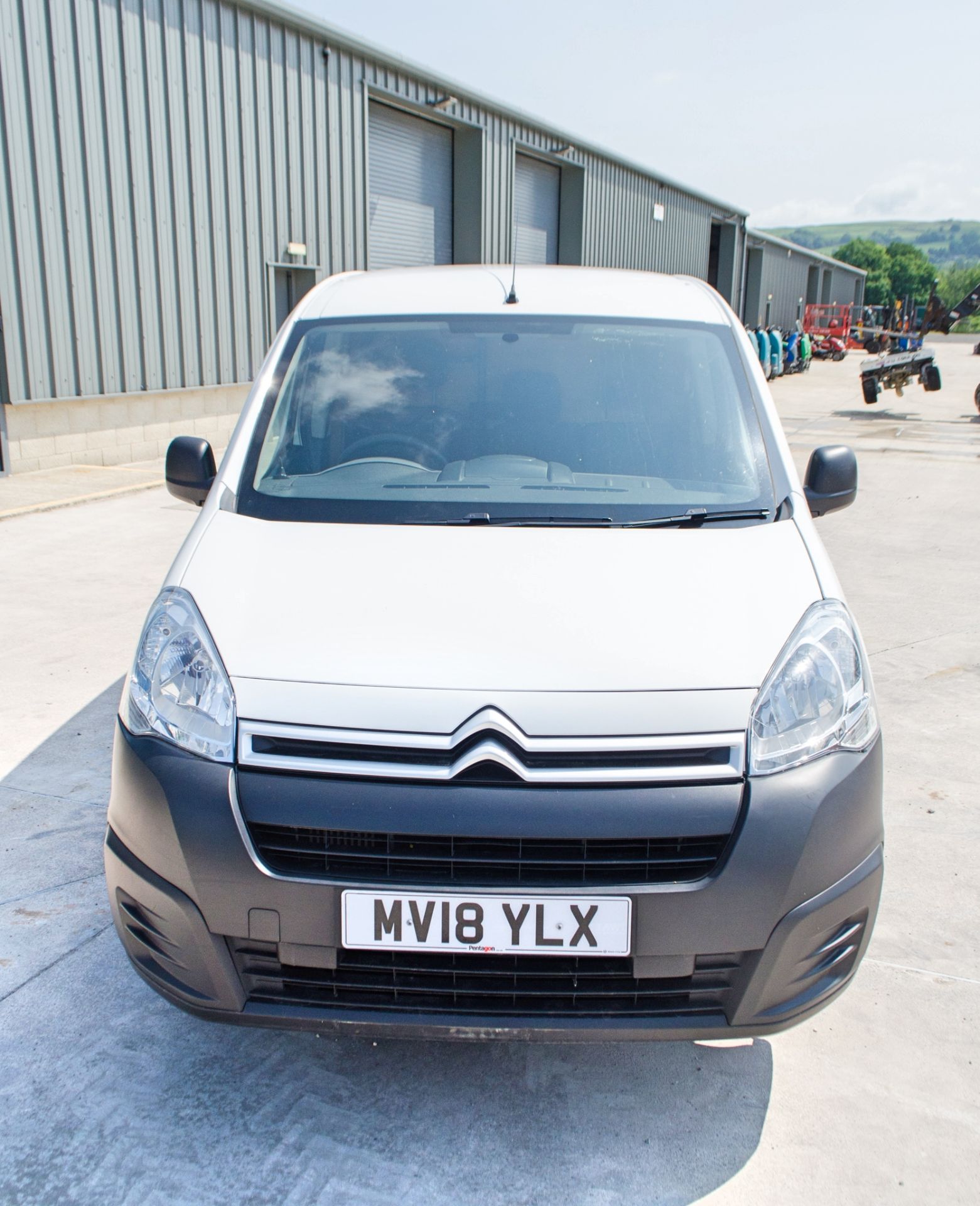 Citroen Berlingo 750 LX 1560cc HDi 5 speed manual panel van Registration Number: MV18 YLX Date of - Image 5 of 25