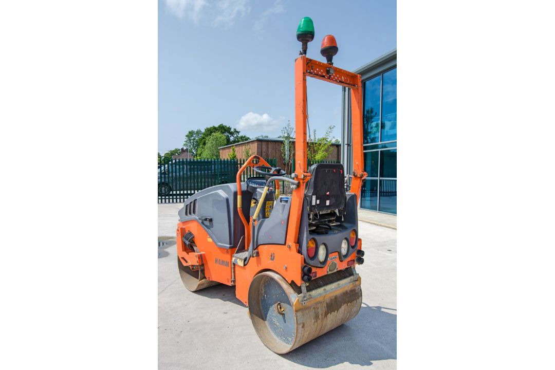 Hamm HD8VV double drum ride on roller Year: 2016 S/N: H1993533 Recorded Hours: 240 A728565 - Image 3 of 20