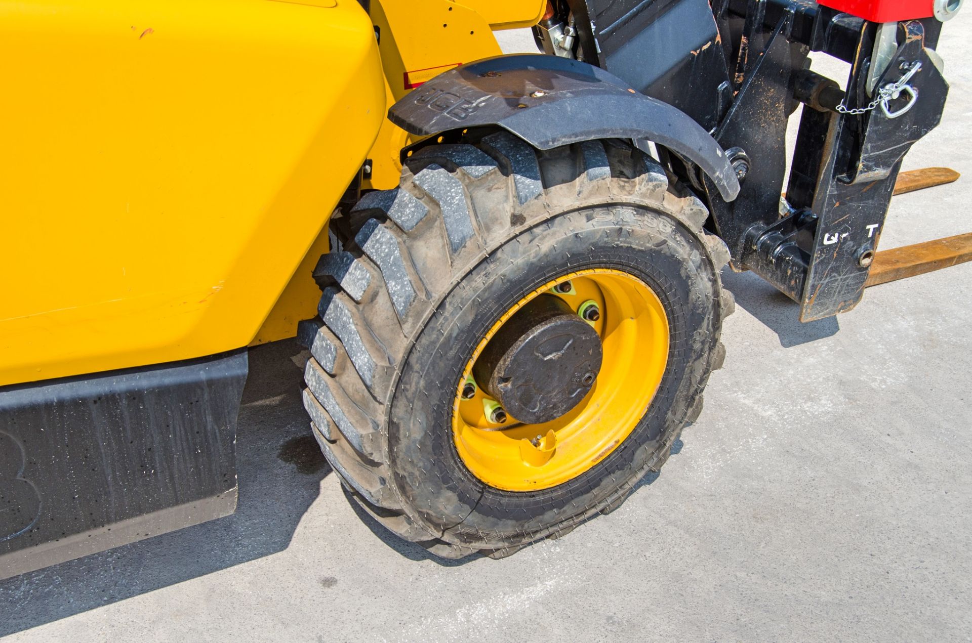 JCB 525-60 Hi-Viz Stage V 6 metre telescopic handler Year: 2024 S/N: 3328455 Recorded Hours: 920 c/w - Image 15 of 26