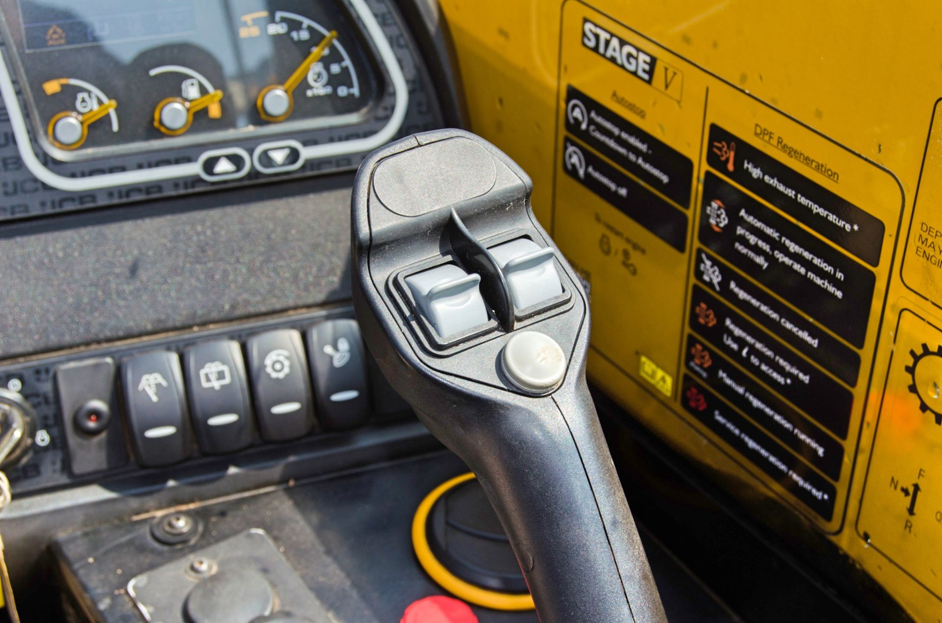 JCB 525-60 Hi-Viz Stage V 6 metre telescopic handler Year: 2024 S/N: 3328455 Recorded Hours: 920 c/w - Image 21 of 26