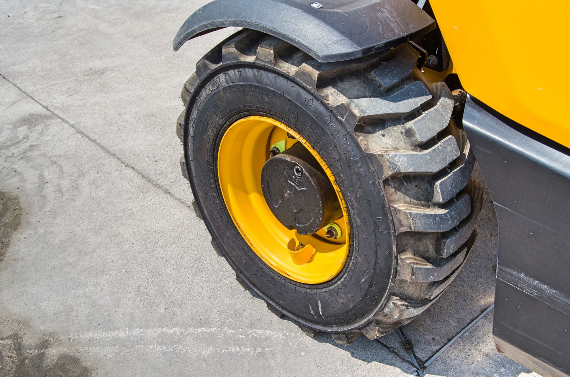 JCB 525-60 Hi-Viz Stage V 6 metre telescopic handler Year: 2024 S/N: 3327922 Recorded Hours: 1153 - Image 16 of 26