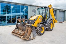 JCB 3CX Contractor Pro T4f IV backhoe loader Year: 2021 S/N: 2998360 Recorded Hours: 3070 4-in-1