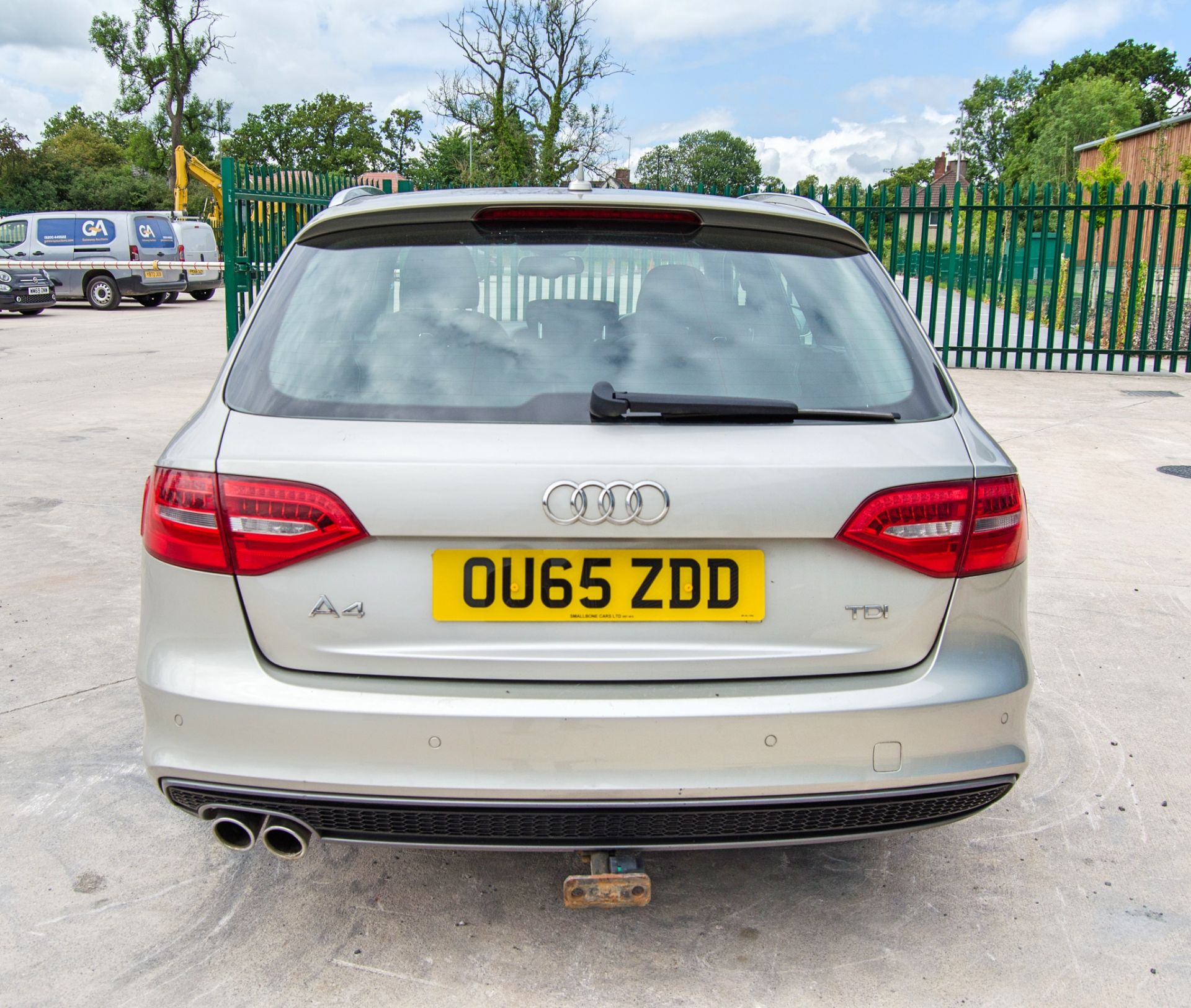 Audi A4 S Line TDi Avant 1968cc diesel 6 speed manual estate car Registration Number: OU65 ZDD - Image 6 of 35