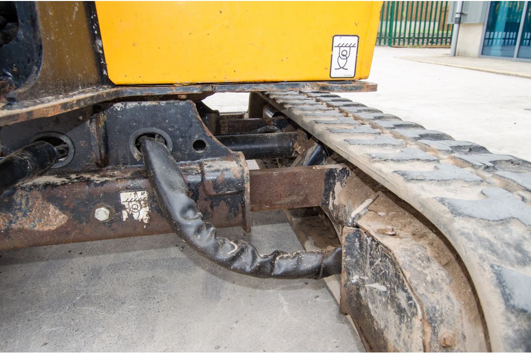 JCB 16 C-1 1.6 tonne rubber tracked mini excavator Year: 2018 S/N: 2492725 Recorded Hours: 158 - Image 19 of 26