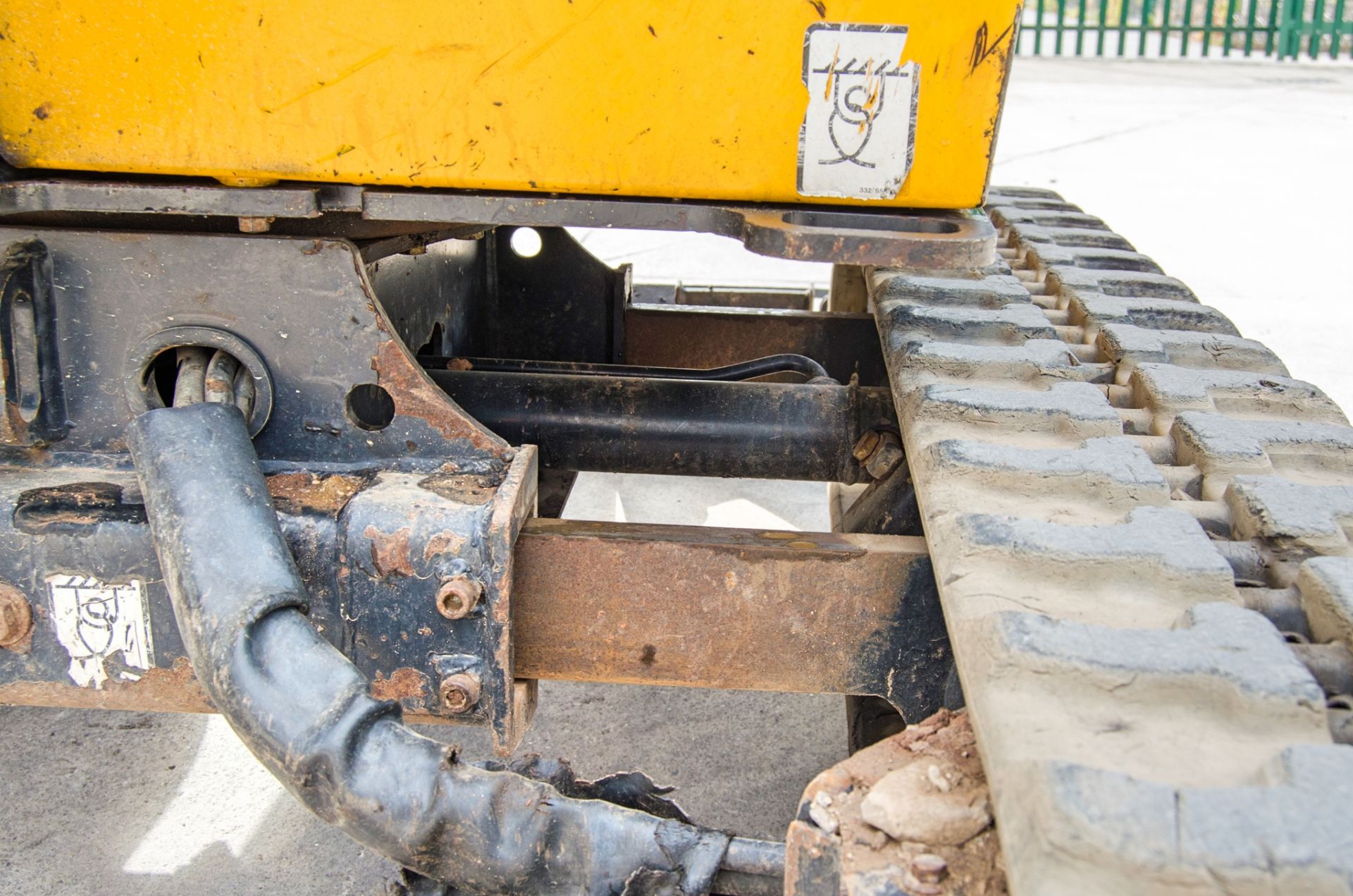 JCB 16 C-1 1.6 tonne rubber tracked mini excavator Year: 2018 S/N: 2492740 Recorded Hours: 1745 - Image 21 of 28
