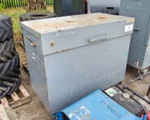 Armorgard steel tool store ** No keys and locked ** 1707ARM108