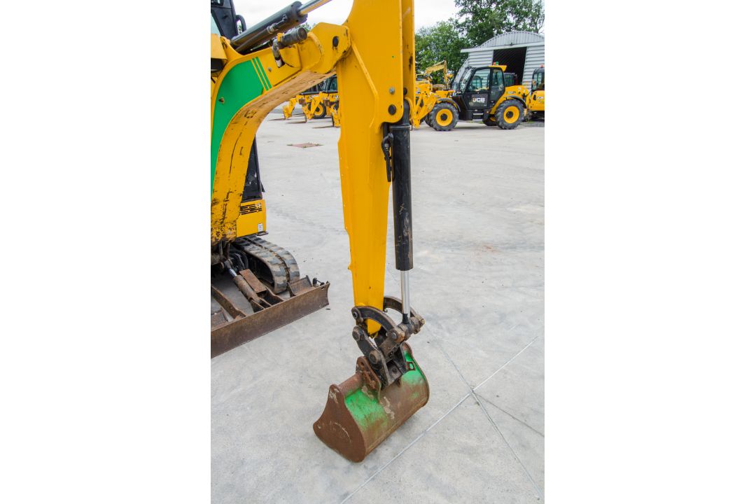 JCB 16 C-1 1.6 tonne rubber tracked mini excavator Year: 2018 S/N: 2492725 Recorded Hours: 158 - Image 15 of 26