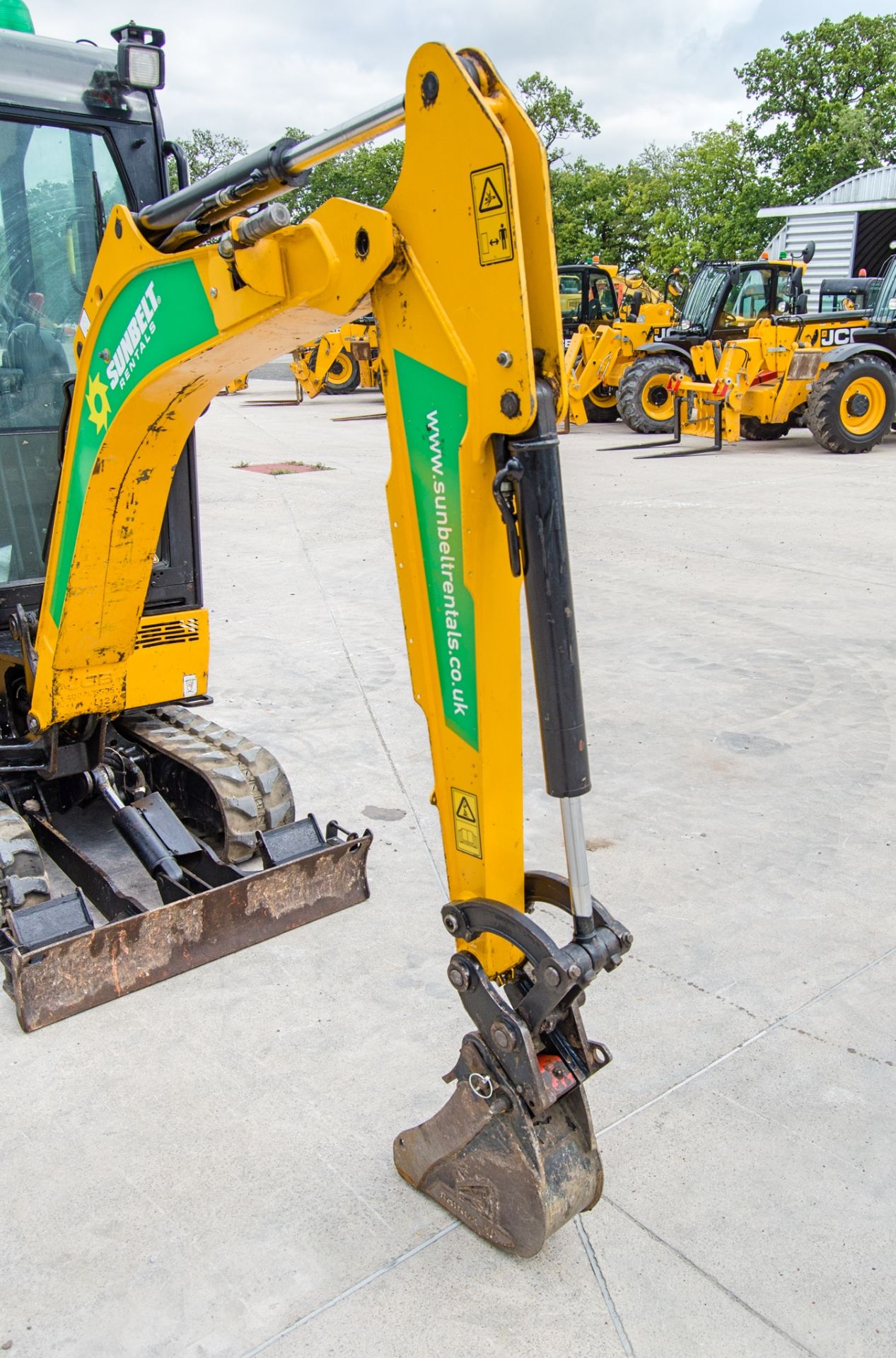 JCB 16 C-1 1.6 tonne rubber tracked mini excavator Year: 2018 S/N: 2492740 Recorded Hours: 1745 - Image 15 of 28