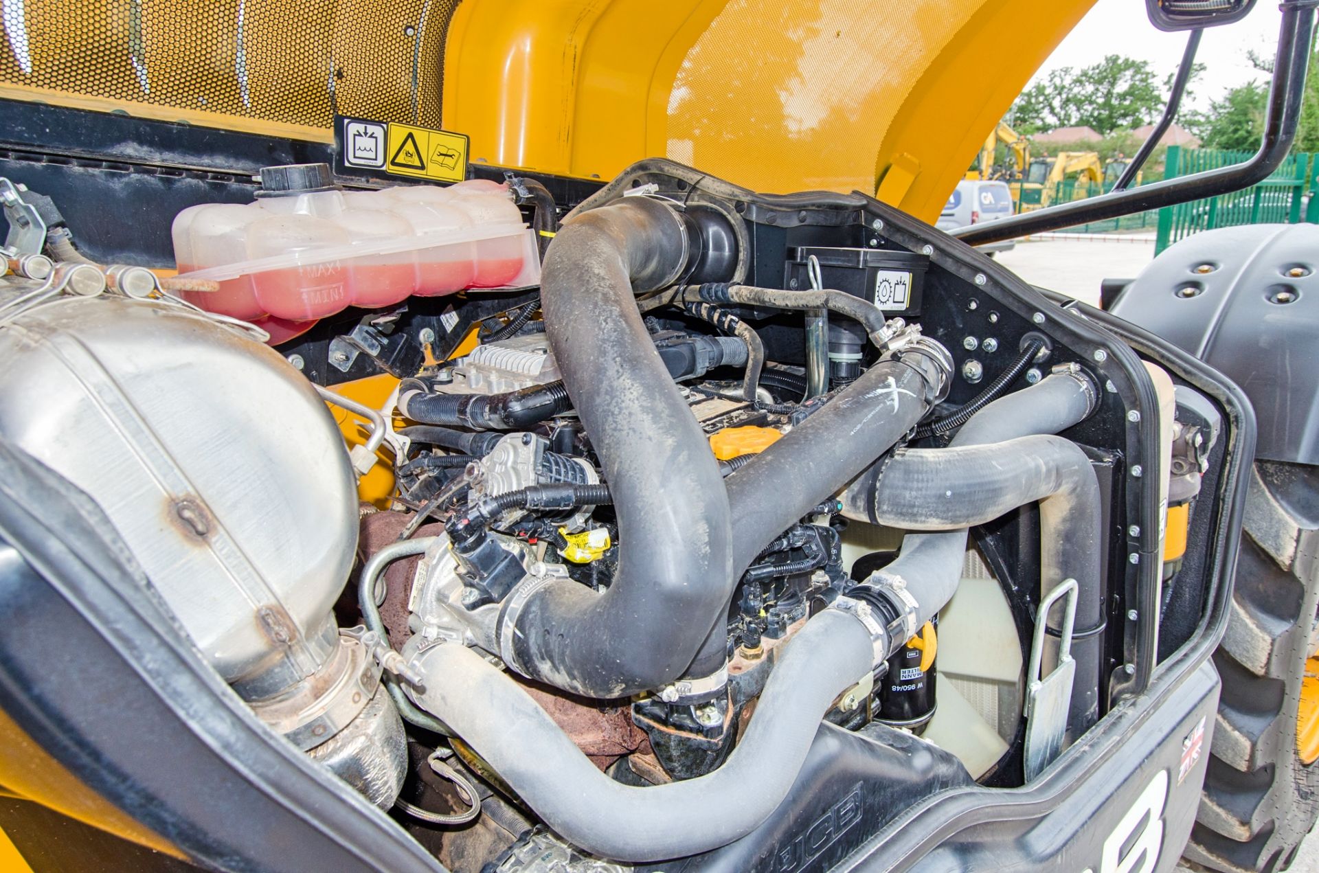 JCB 535-125 Hi-Viz Stage V 12.5 metre telescopic handler Year: 2023 S/N: 3238279 Recorded Hours: - Image 24 of 27