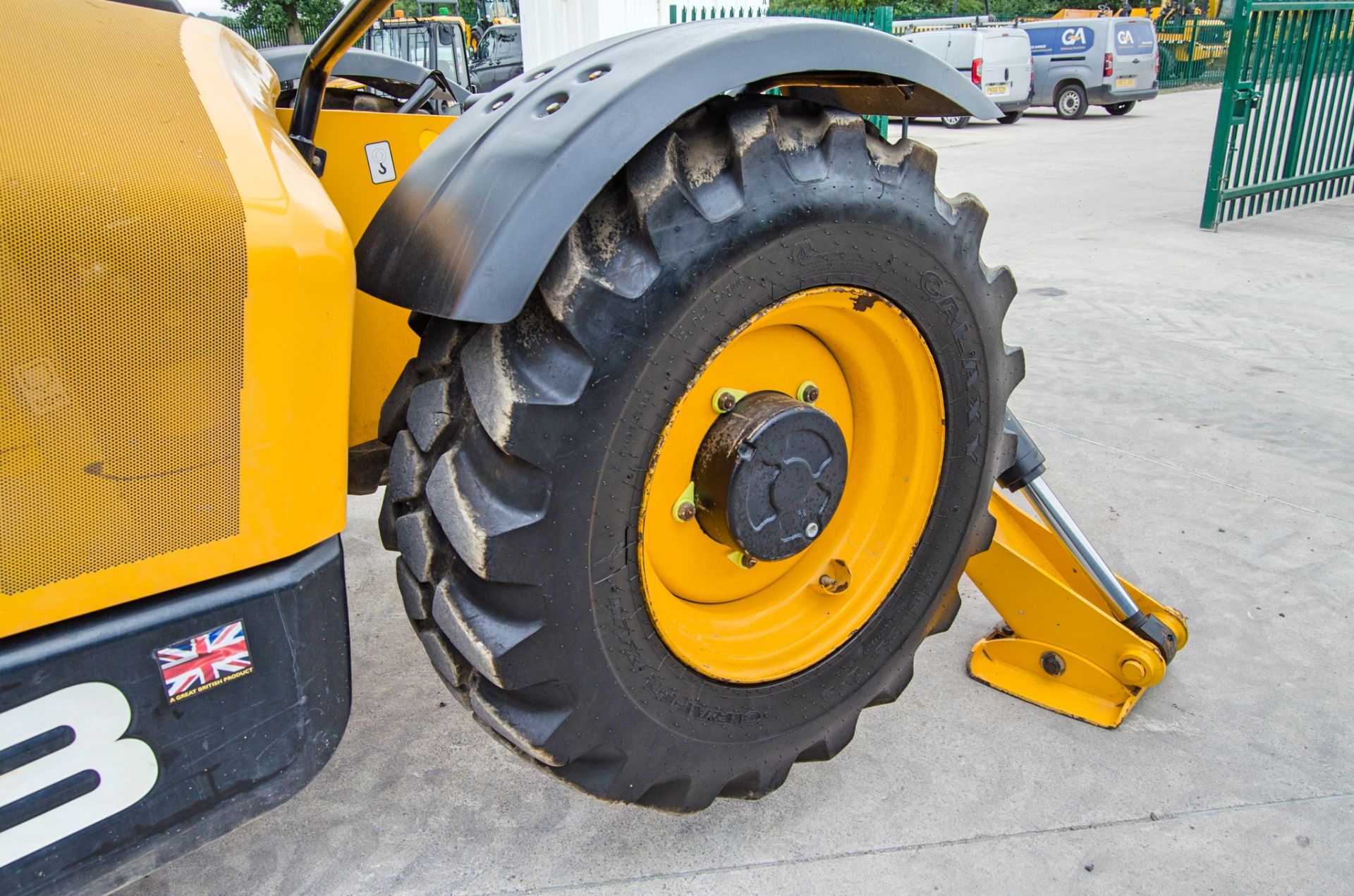 JCB 535-125 Hi-Viz Stage V 12.5 metre telescopic handler Year: 2023 S/N: 3238279 Recorded Hours: - Image 16 of 27