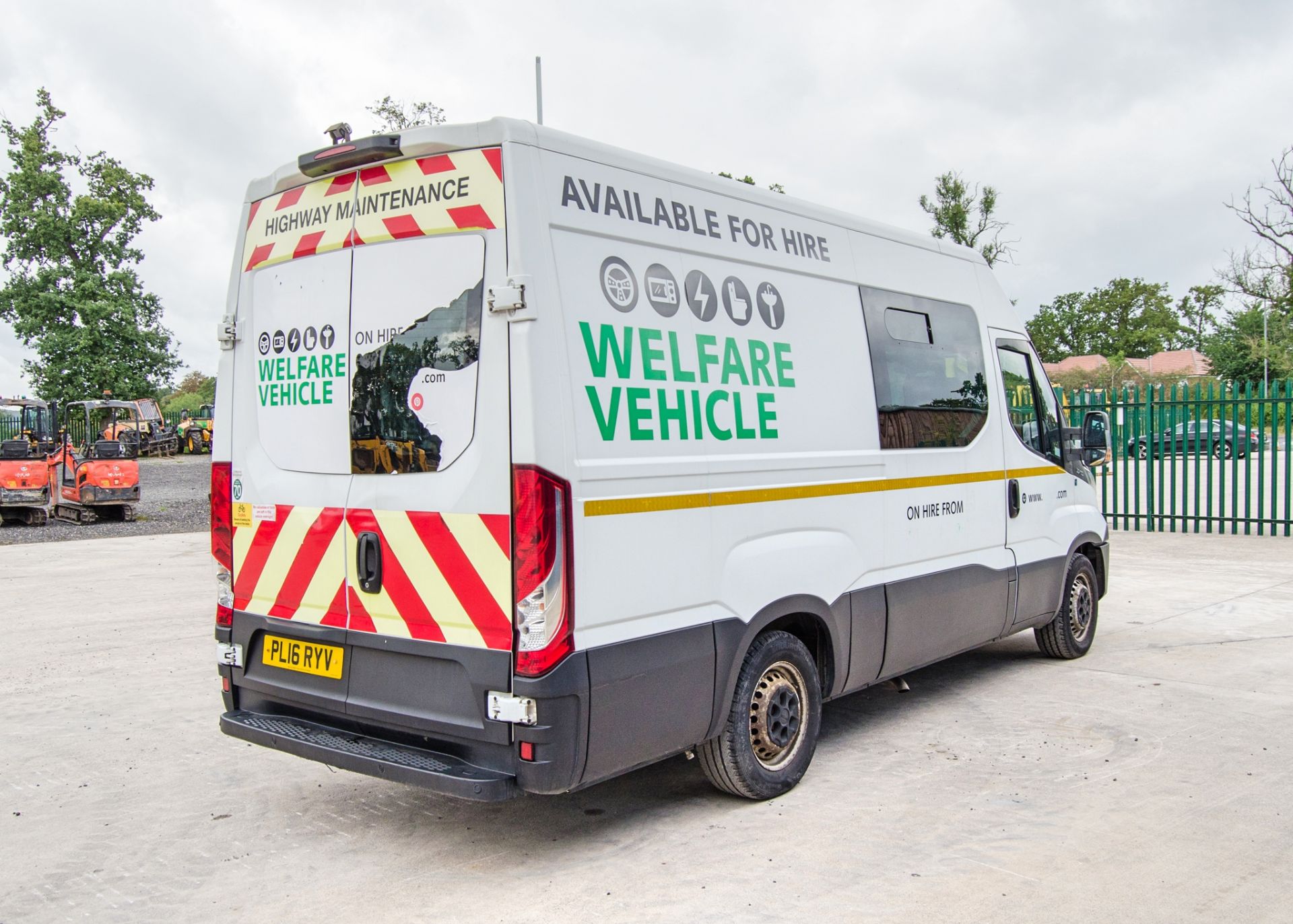 Iveco Daily 35S MWB 2287cc diesel 6 speed manual welfare van Registration Number: PL16 RYV Date of - Image 3 of 36