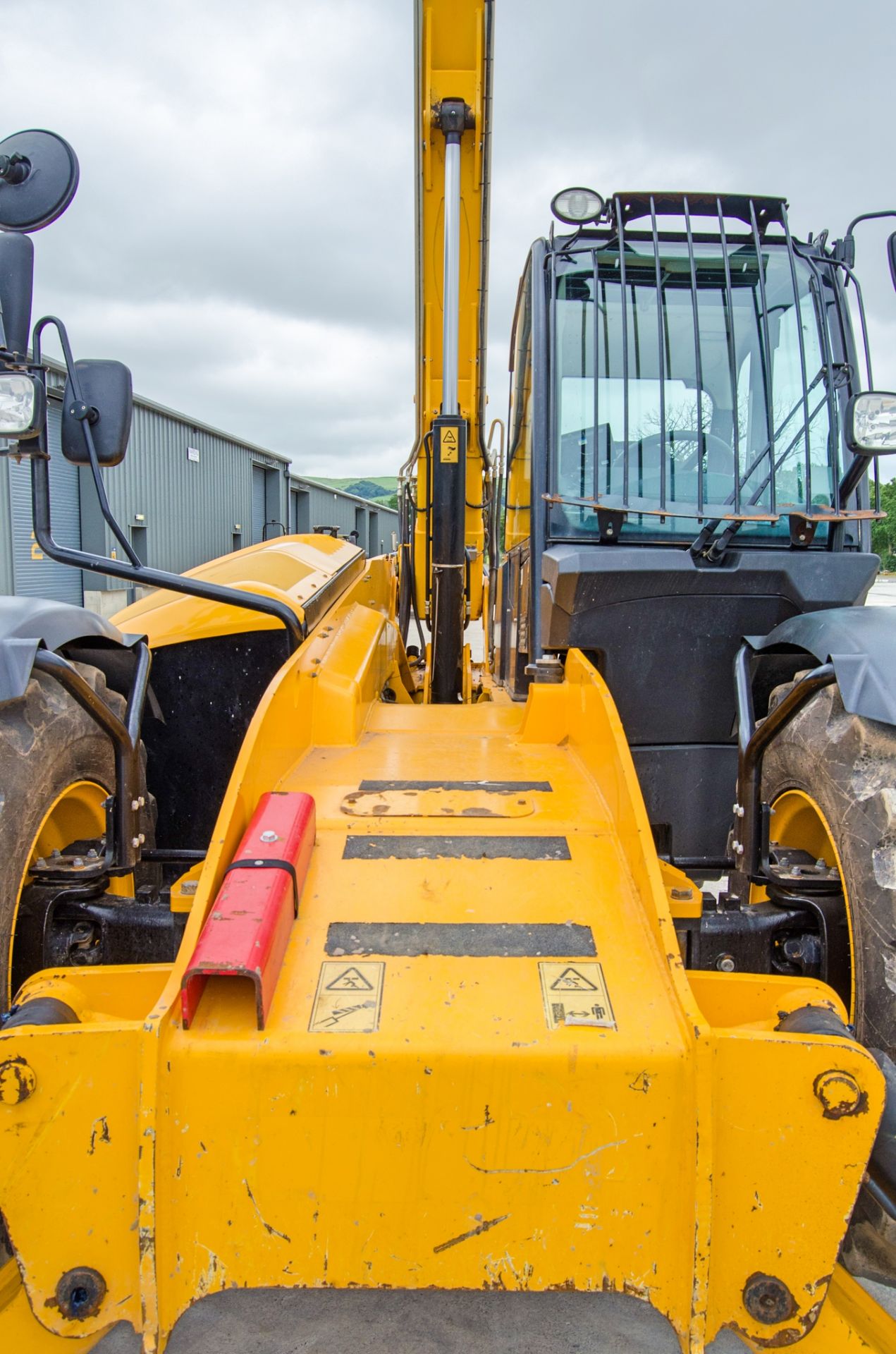 JCB 535-125 Hi-Viz Stage V 12.5 metre telescopic handler Year: 2023 S/N: 3238279 Recorded Hours: - Image 12 of 27