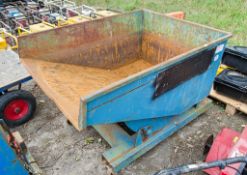 Conquip steel tipping skip LE16V358