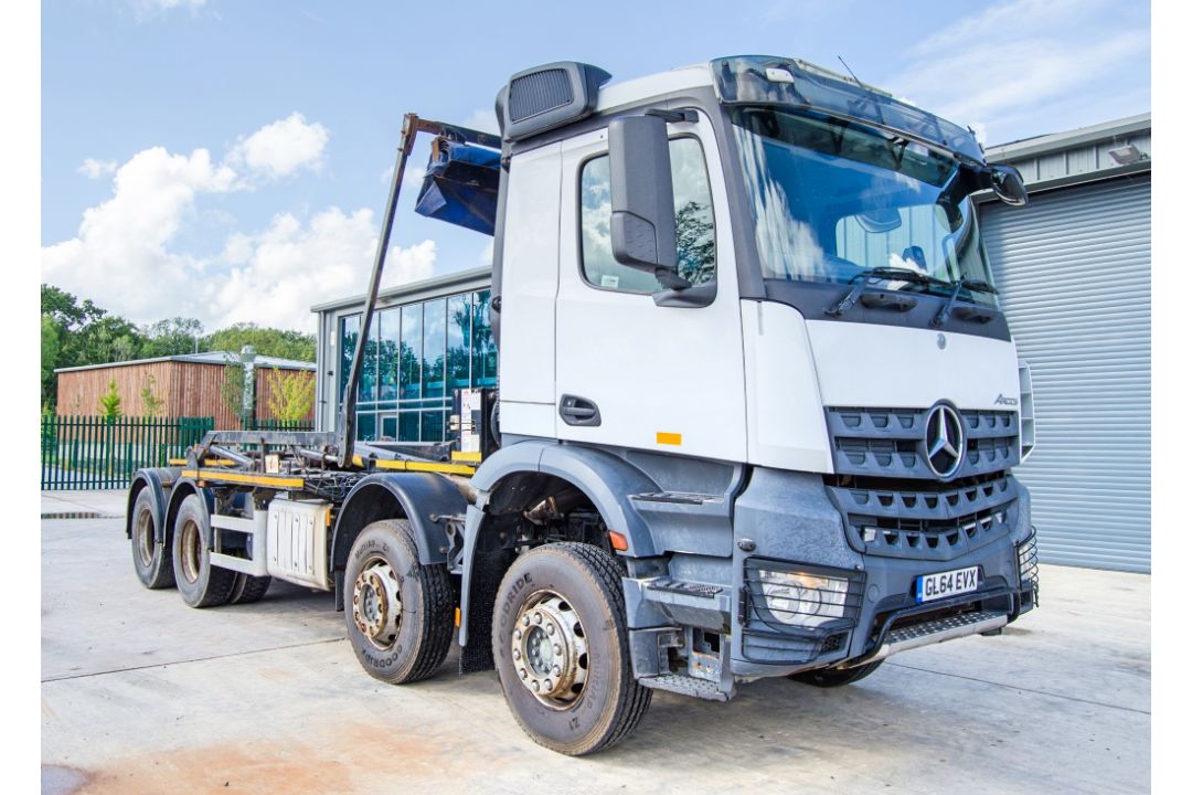 Mercedes Benz Arocs Euro 6 32 tonne 8x4 10,677cc automatic roll on/roll off hook loader lorry - Image 2 of 33