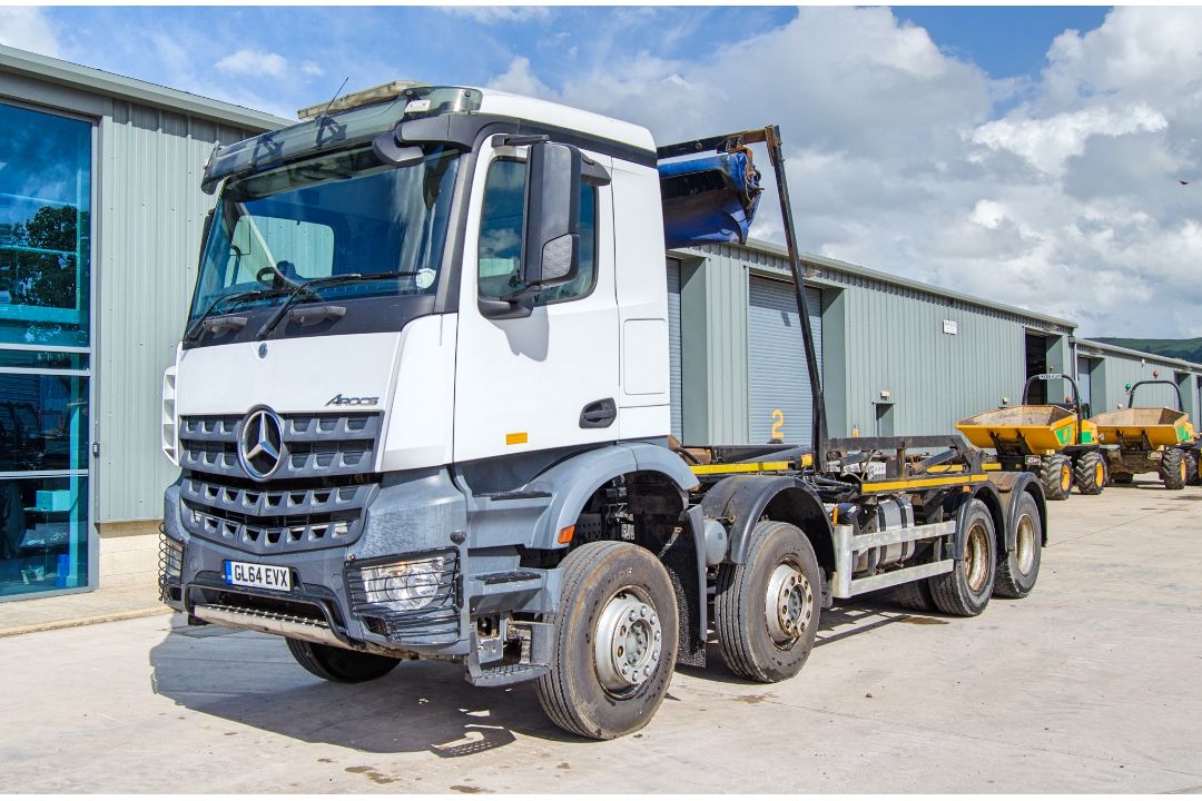 Mercedes Benz Arocs Euro 6 32 tonne 8x4 10,677cc automatic roll on/roll off hook loader lorry - Image 1 of 33