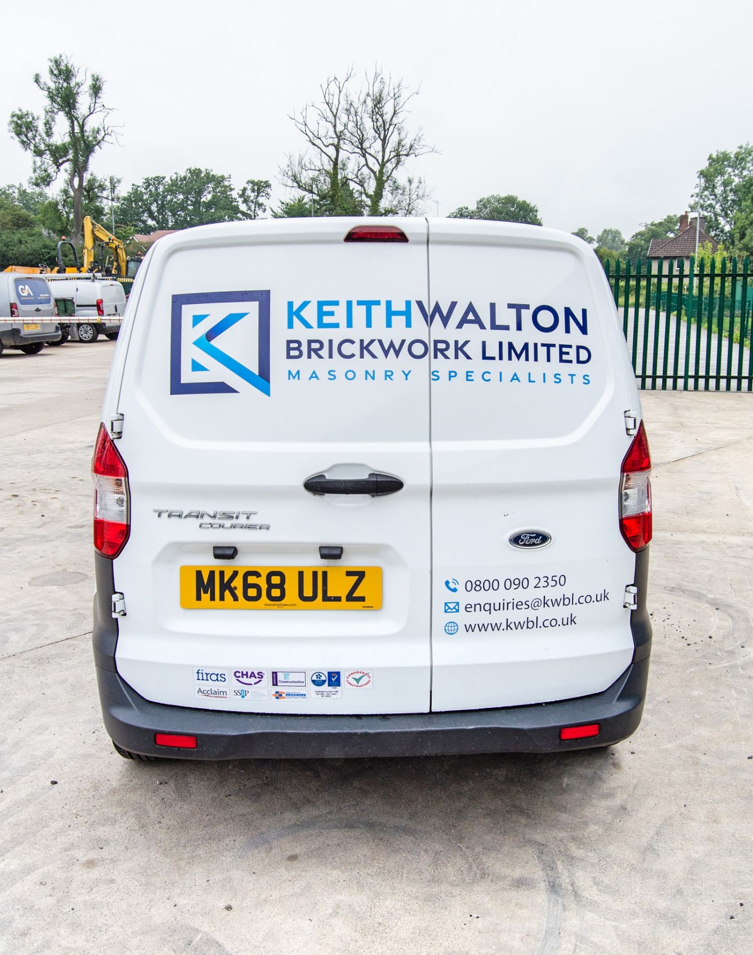 Ford Transit Courier Trend 1499cc TDCi 6 speed manual panel van Registration Number: MK68 ULZ Date - Image 6 of 31